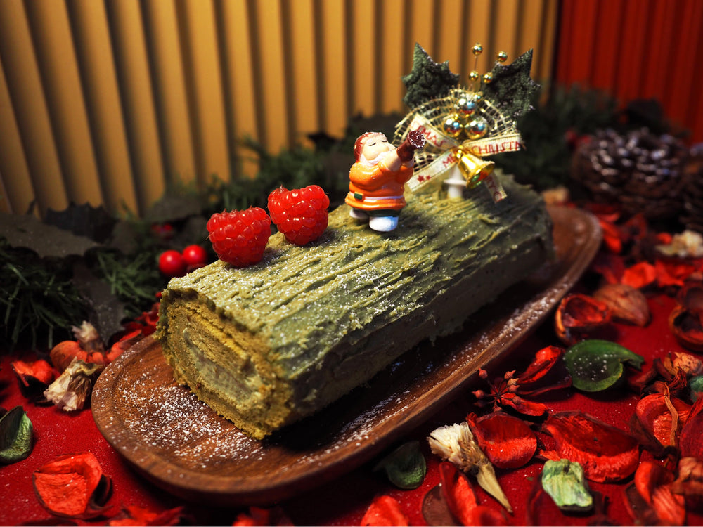 Uji Matcha Yule Log Cake